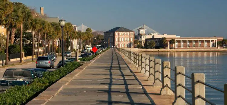 Best Times to Visit Charleston for Lower Prices
